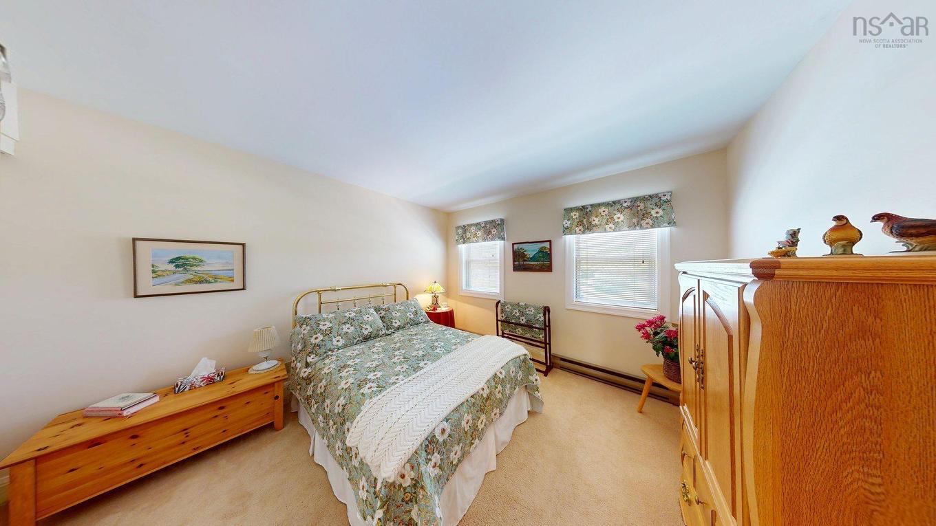 3 20 Connaught Avenue, Middleton, NS