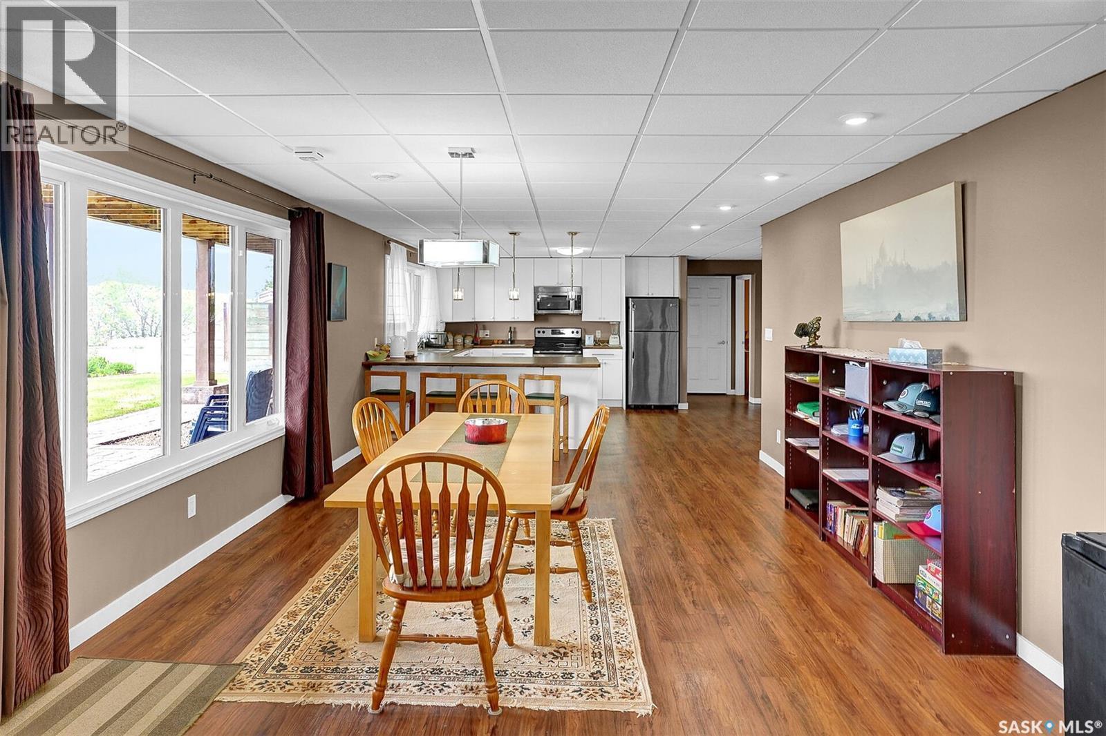 81 Kinsley Place, North Qu'Appelle Rm No. 187, SK - Indoor Photo Showing Dining Room