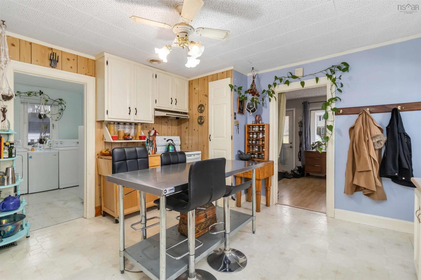 12 Adelaide Avenue, Halifax, NS