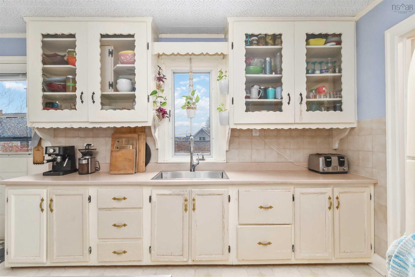 12 Adelaide Avenue, Halifax, NS