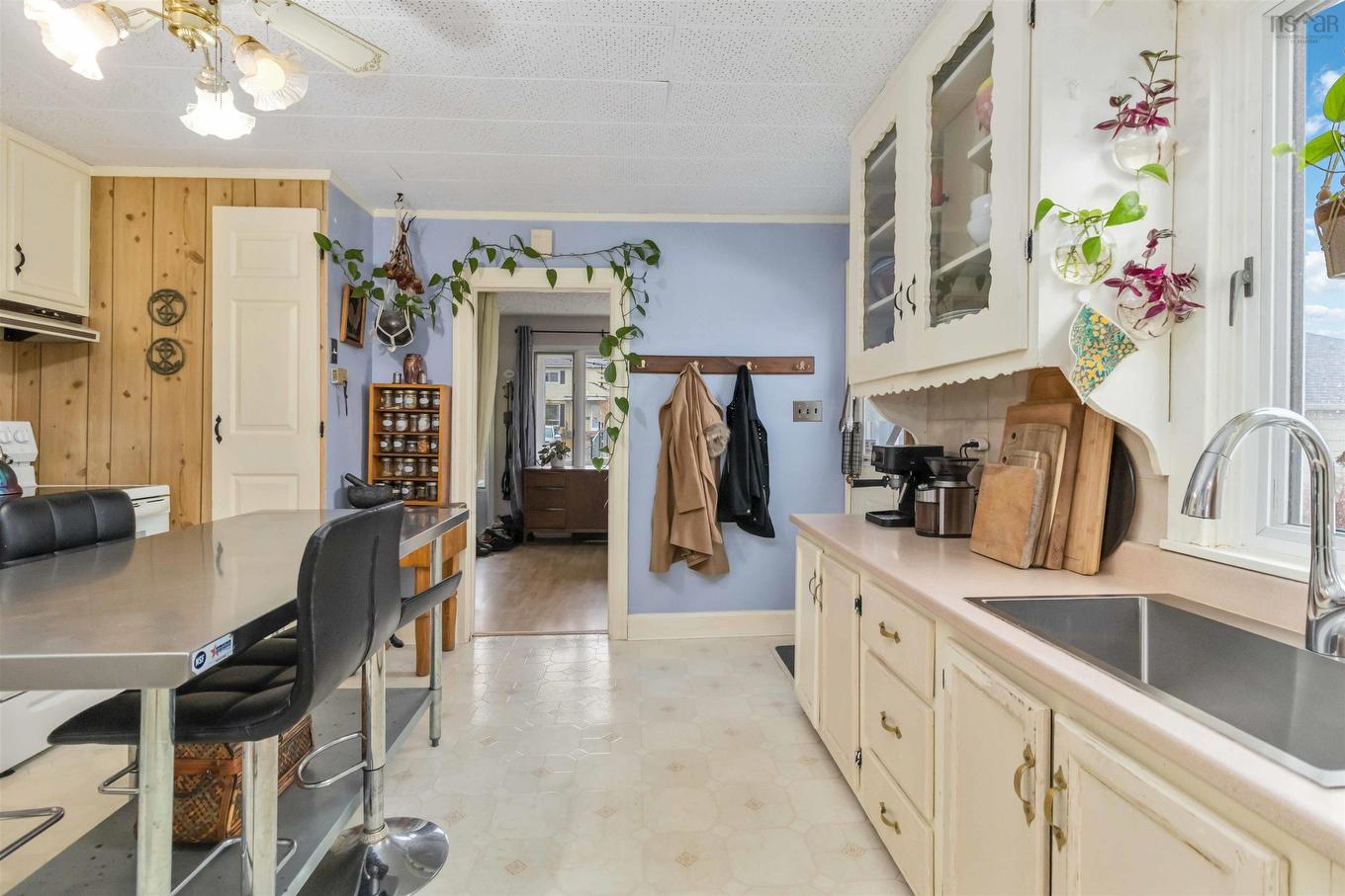 12 Adelaide Avenue, Halifax, NS