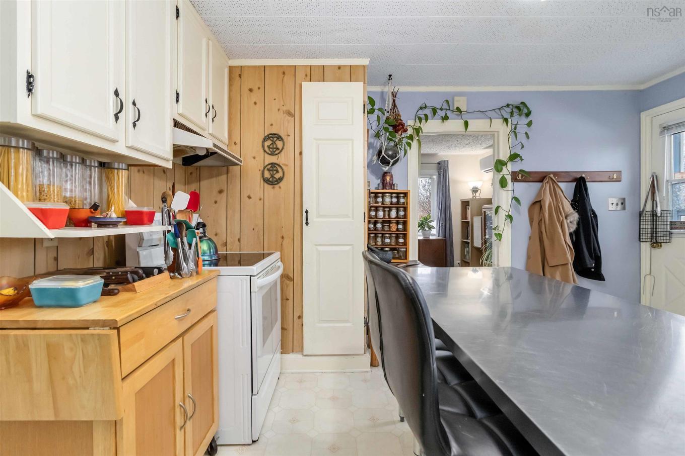 12 Adelaide Avenue, Halifax, NS