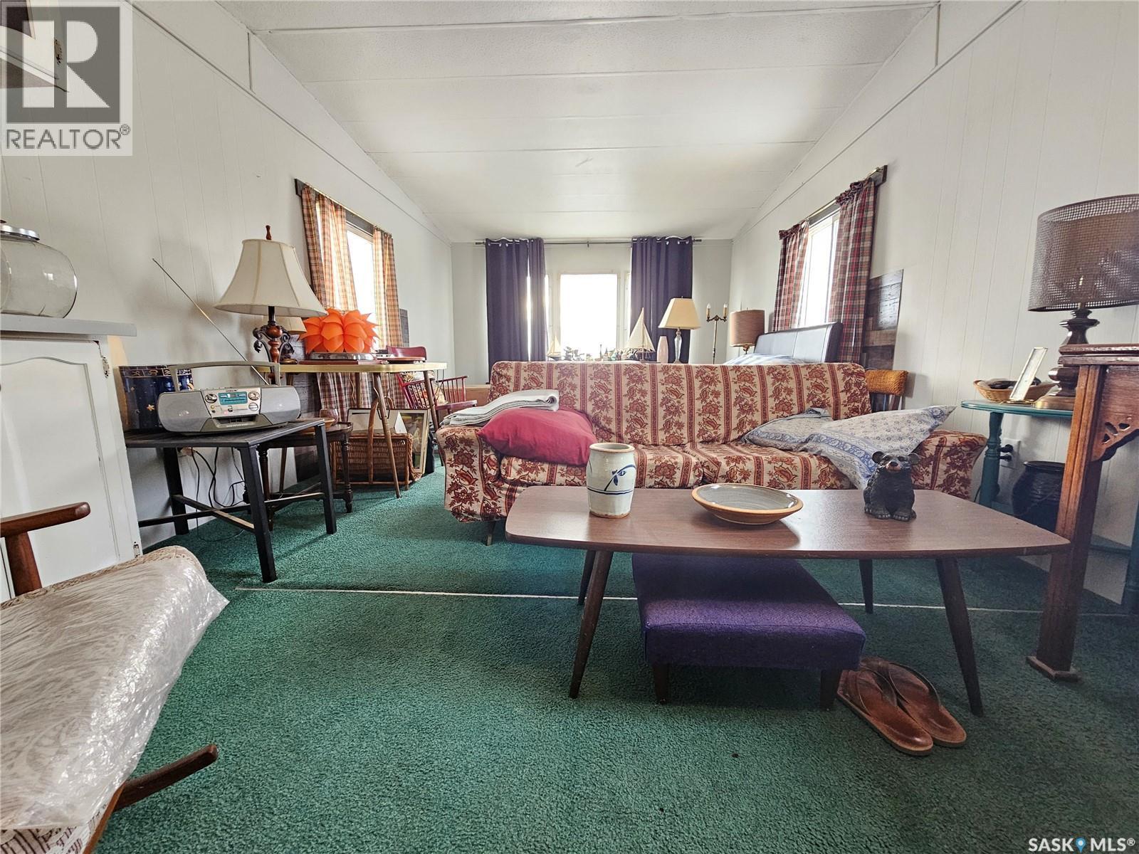 702 Railway Avenue, Arcola, SK