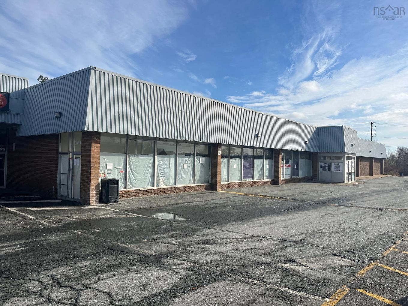 109 205 Pleasant Street, Dartmouth, NS