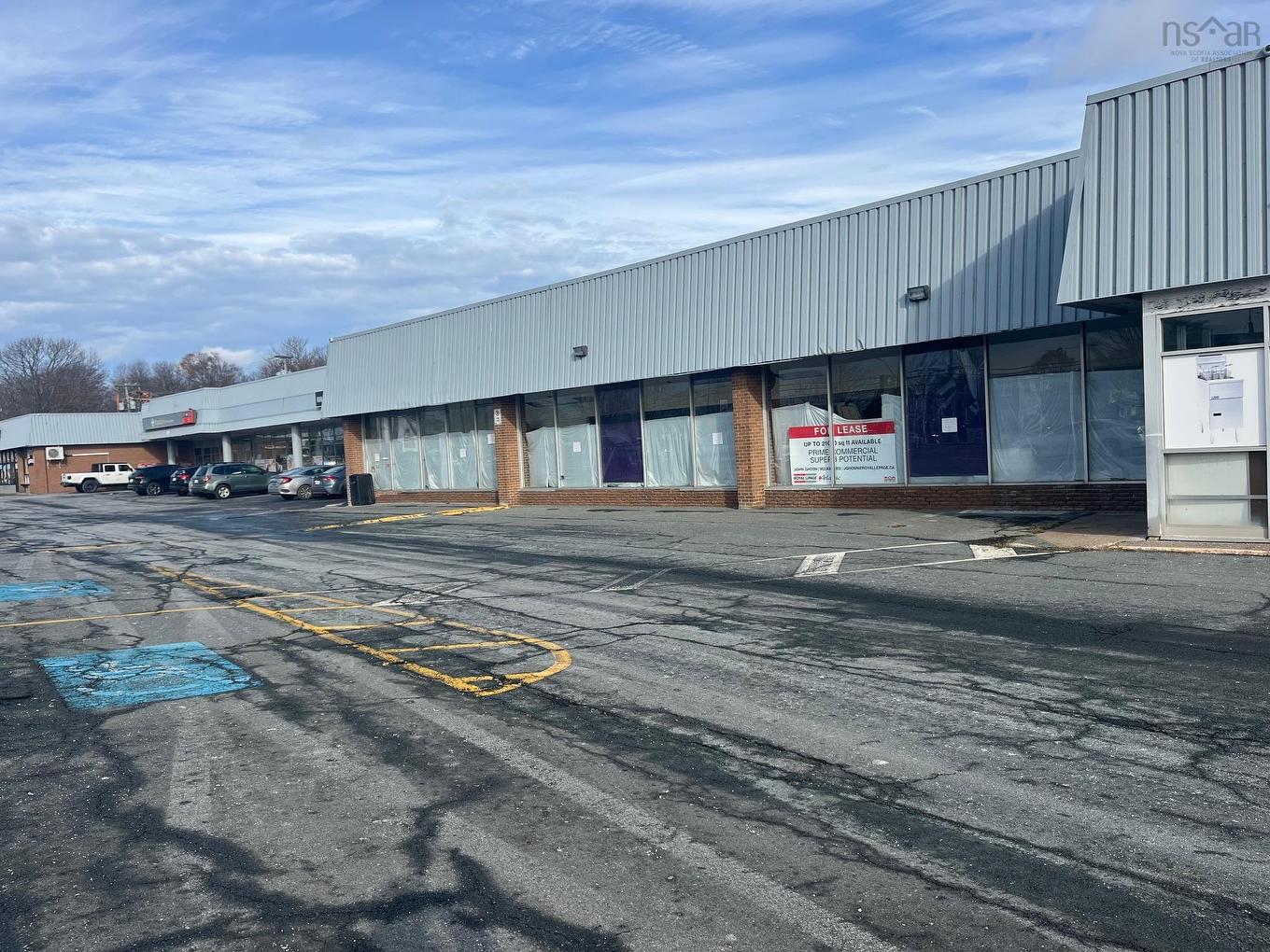 109 205 Pleasant Street, Dartmouth, NS