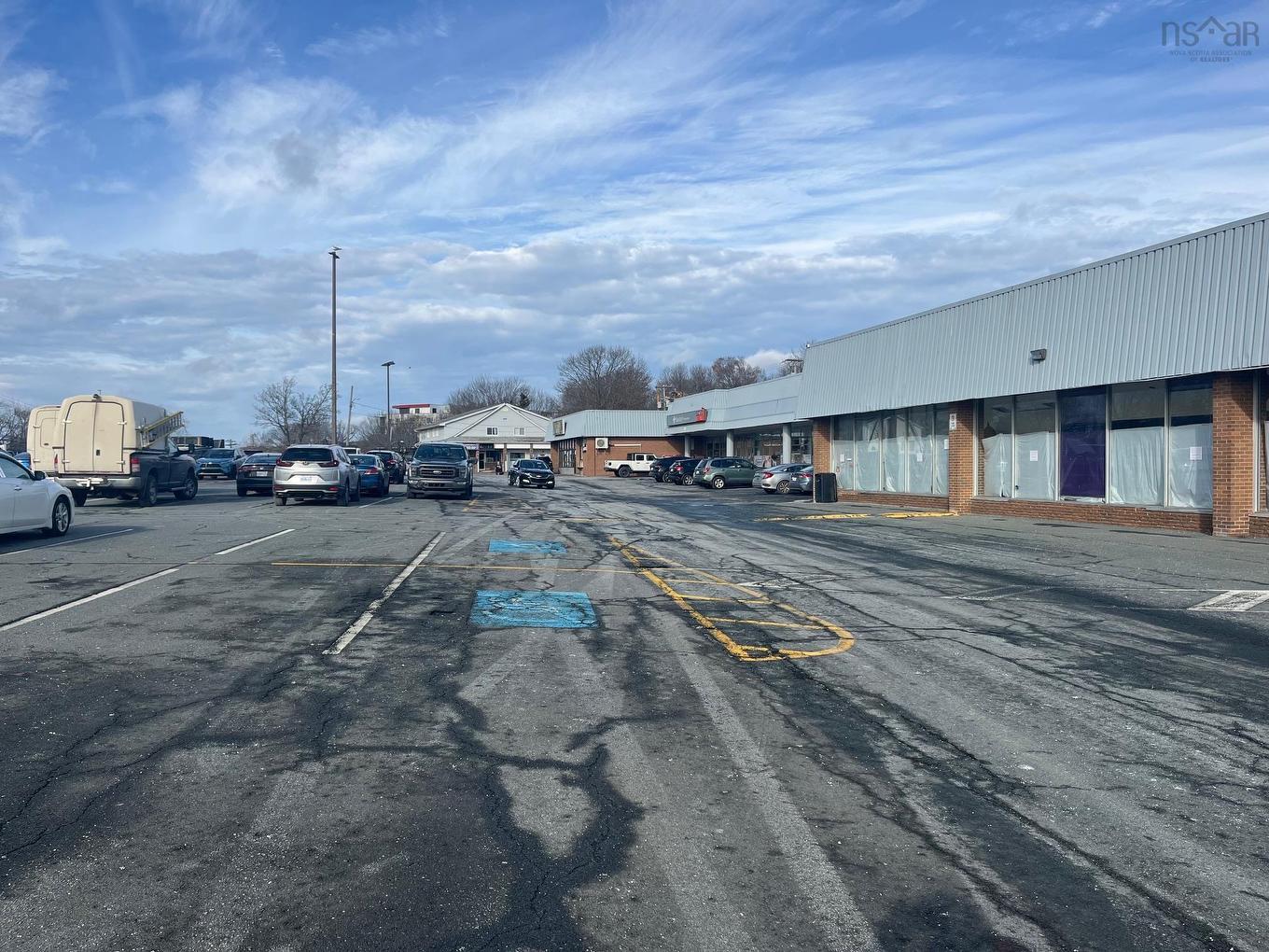 109 205 Pleasant Street, Dartmouth, NS