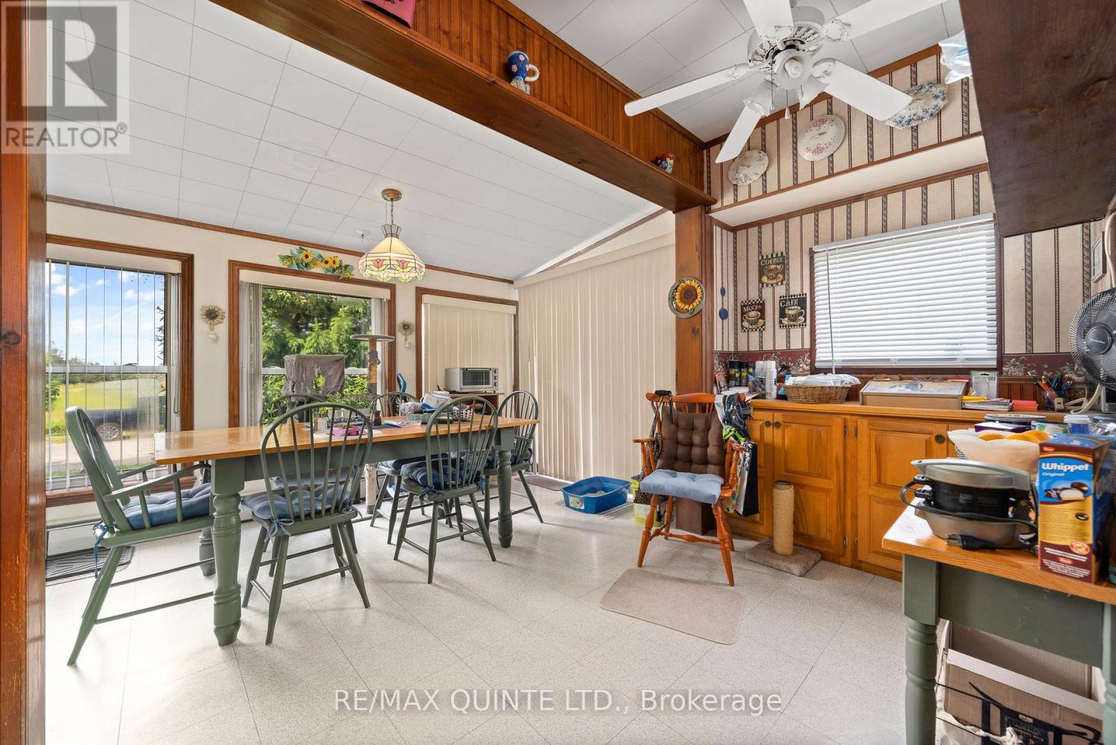 595 Elmbrook Road, Prince Edward County (Sophiasburg Ward), ON - Indoor Photo Showing Dining Room
