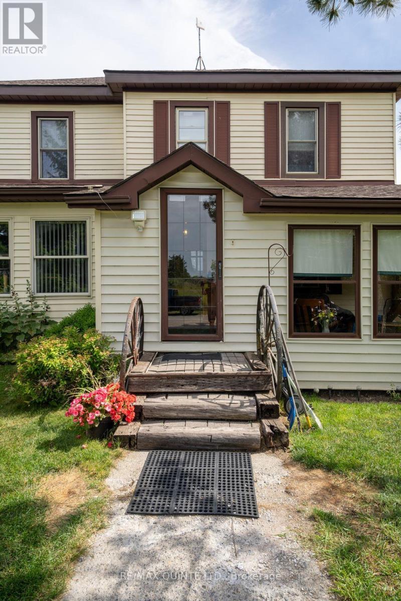 595 Elmbrook Road, Prince Edward County (Sophiasburg Ward), ON - Outdoor