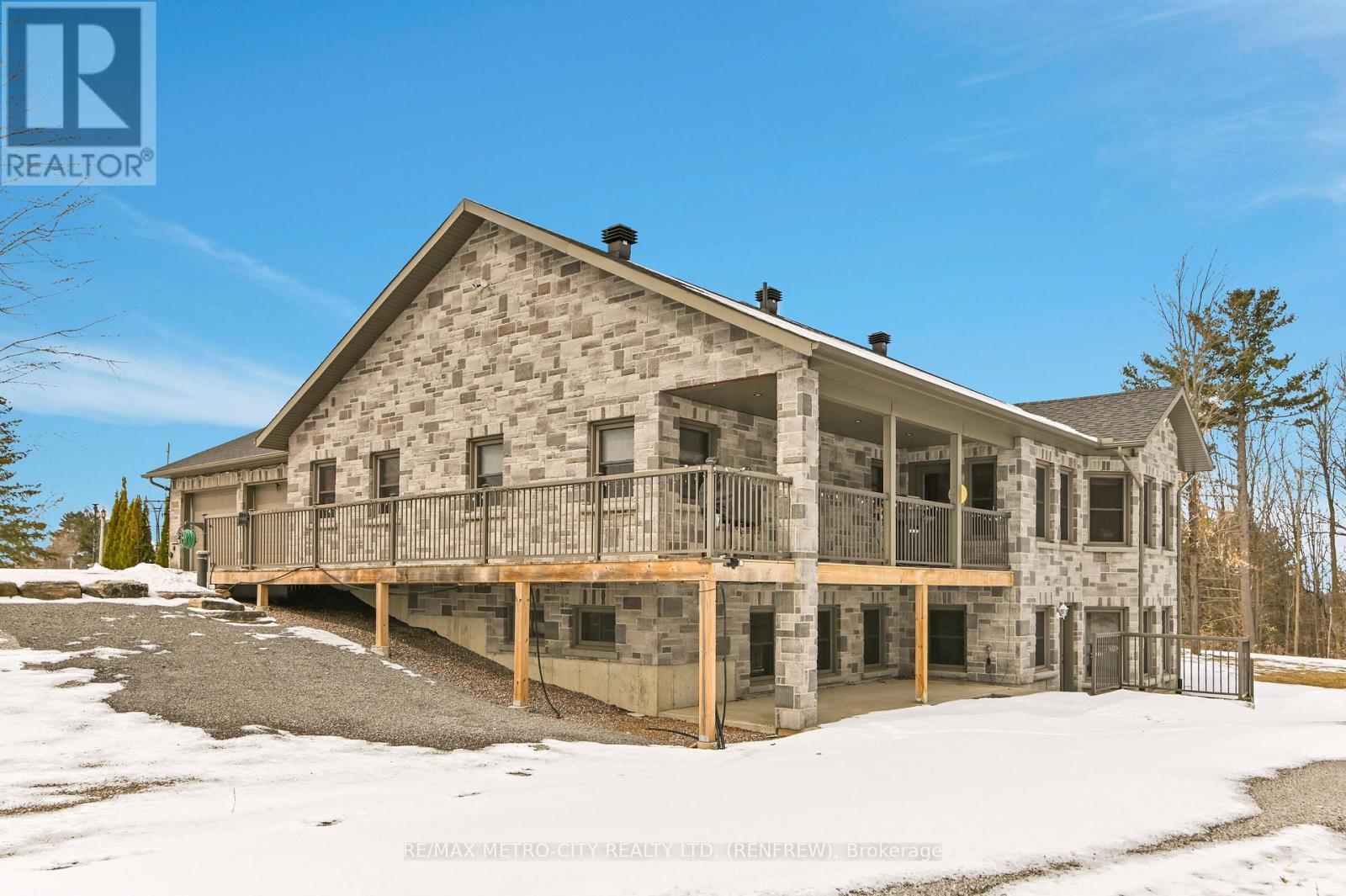 3280 Burnstown Road, Horton, ON - Outdoor