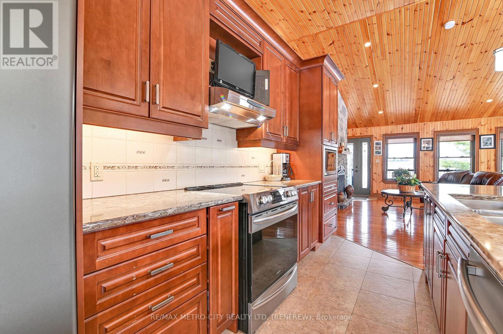3280 Burnstown Road, Horton, ON - Indoor Photo Showing Kitchen With Double Sink