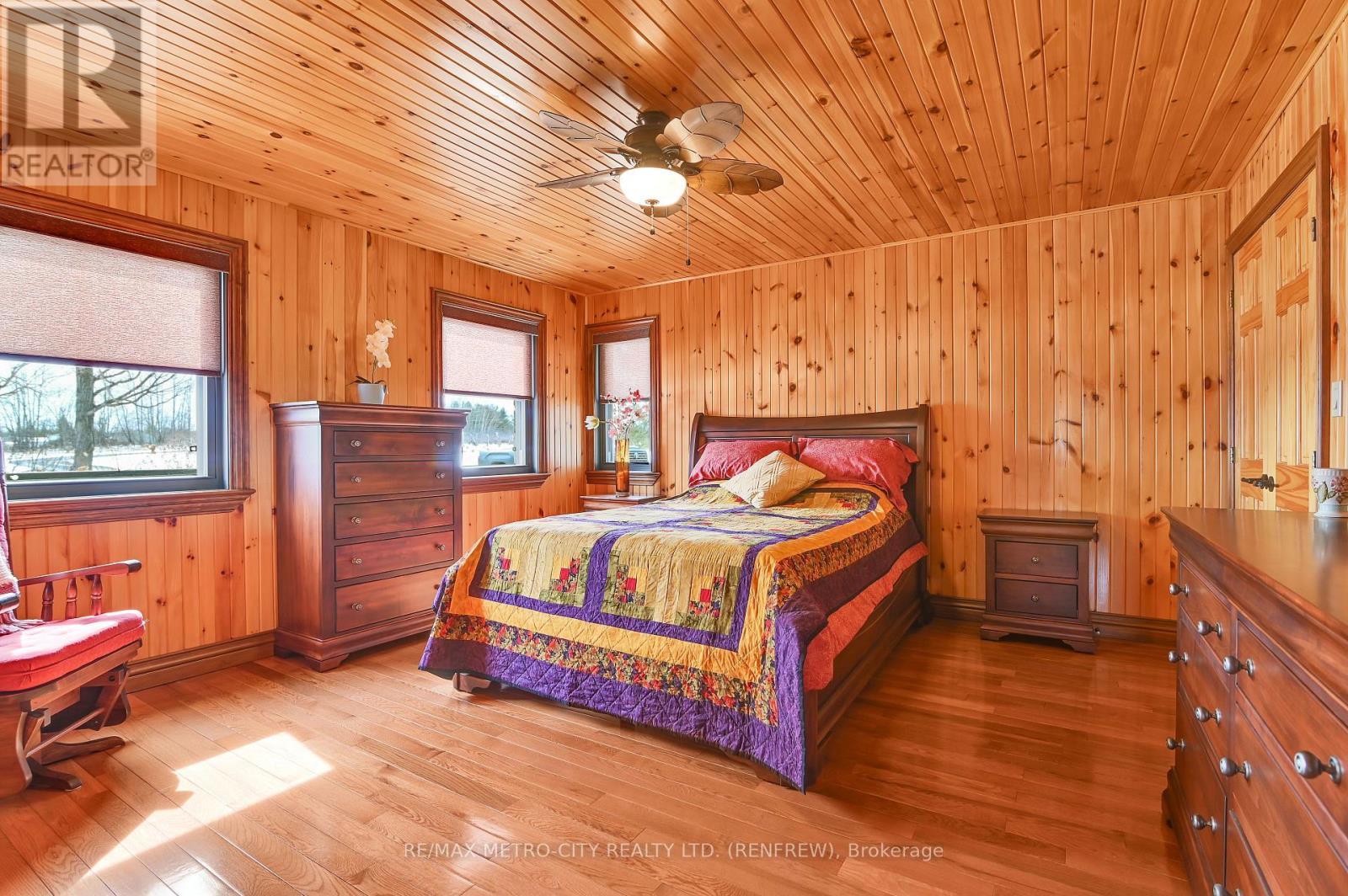 3280 Burnstown Road, Horton, ON - Indoor Photo Showing Bedroom