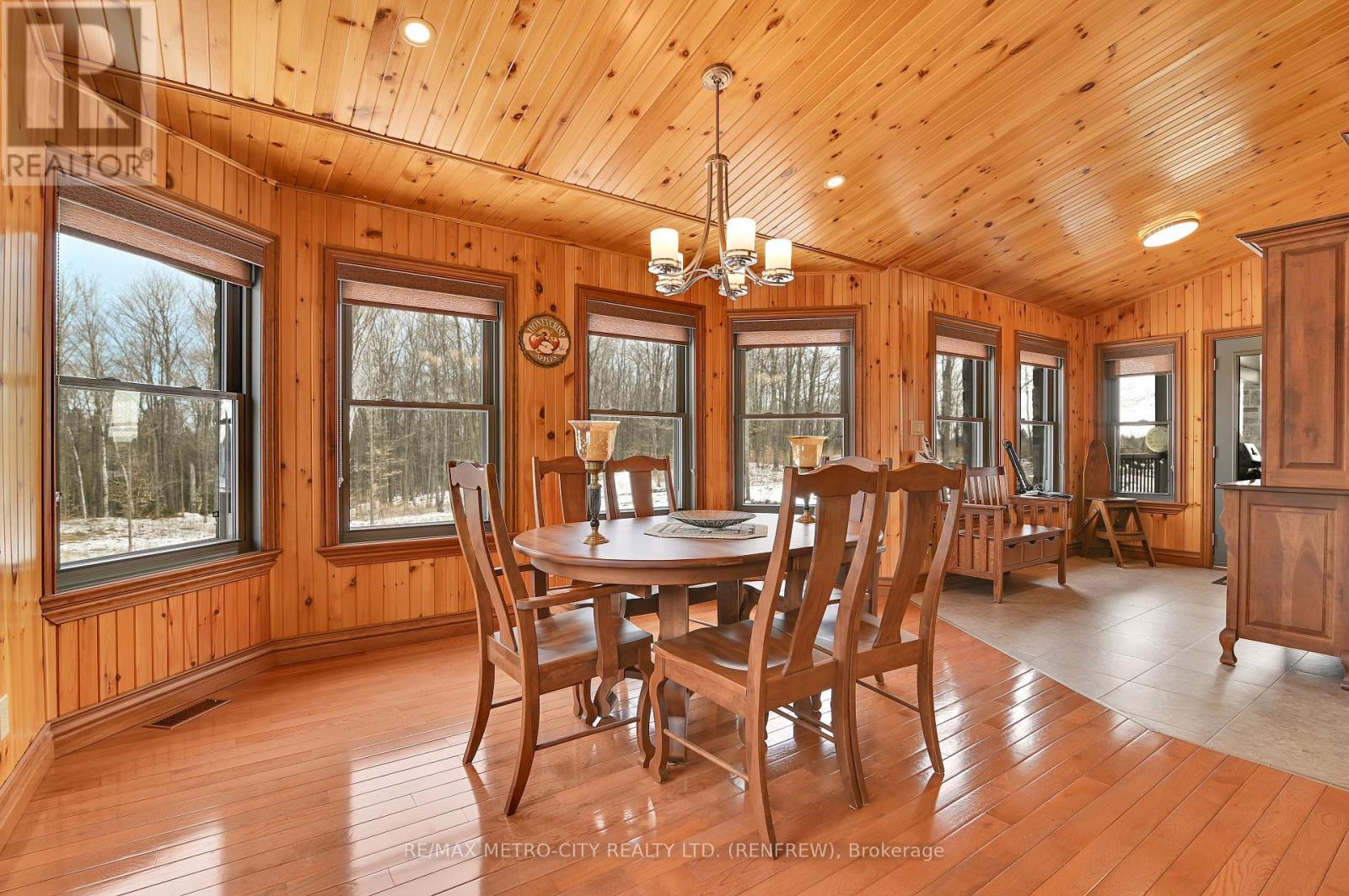 3280 Burnstown Road, Horton, ON - Indoor Photo Showing Dining Room