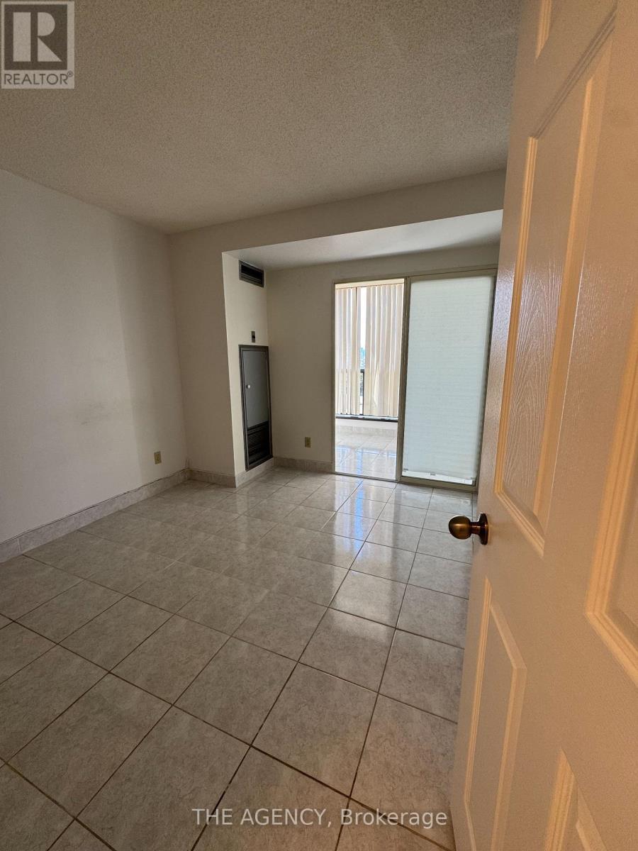 1104 - 1155 Bough Beeches Boulevard, Mississauga, ON - Indoor Photo Showing Other Room