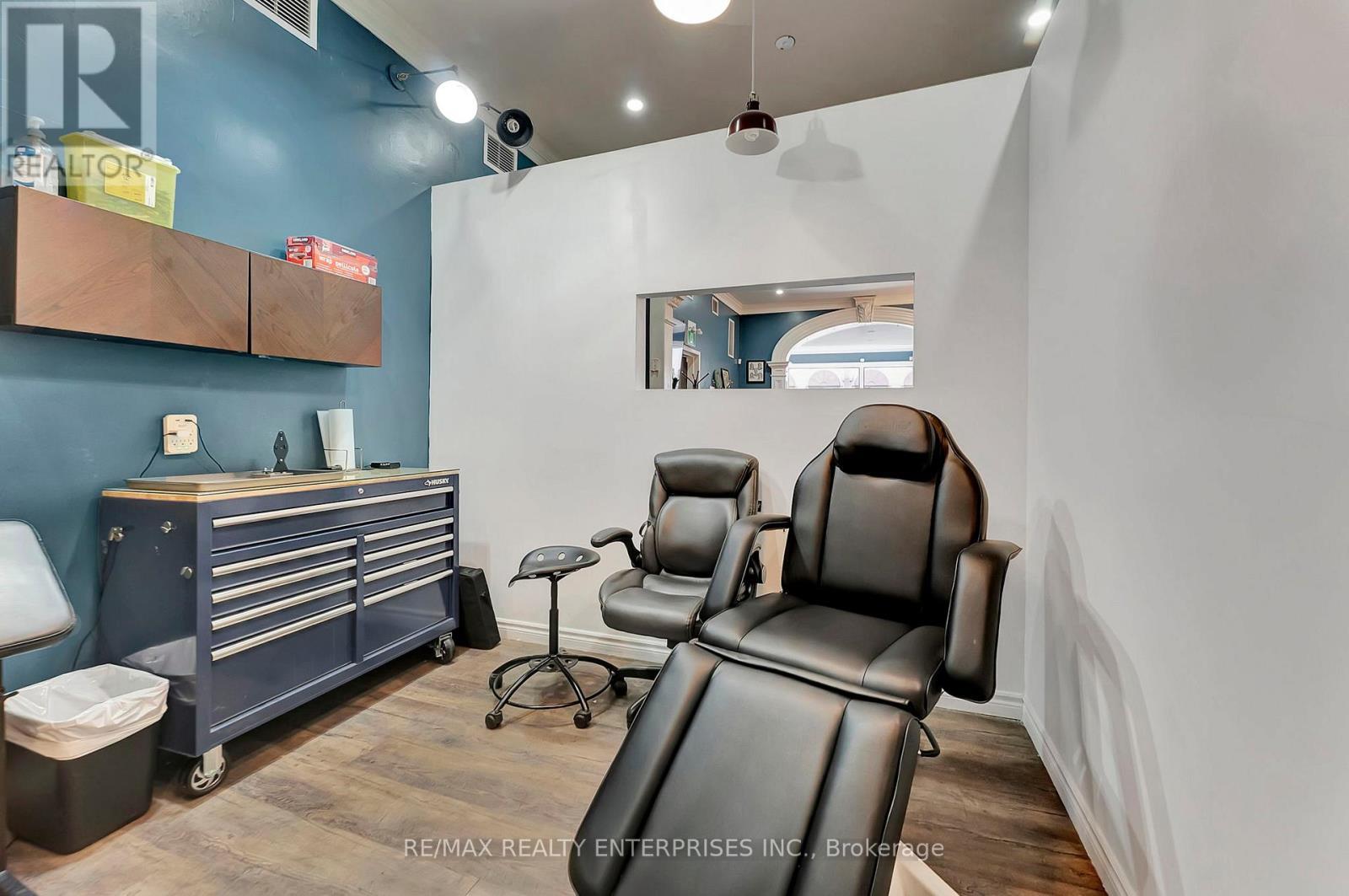 156 James Street S, Hamilton, ON