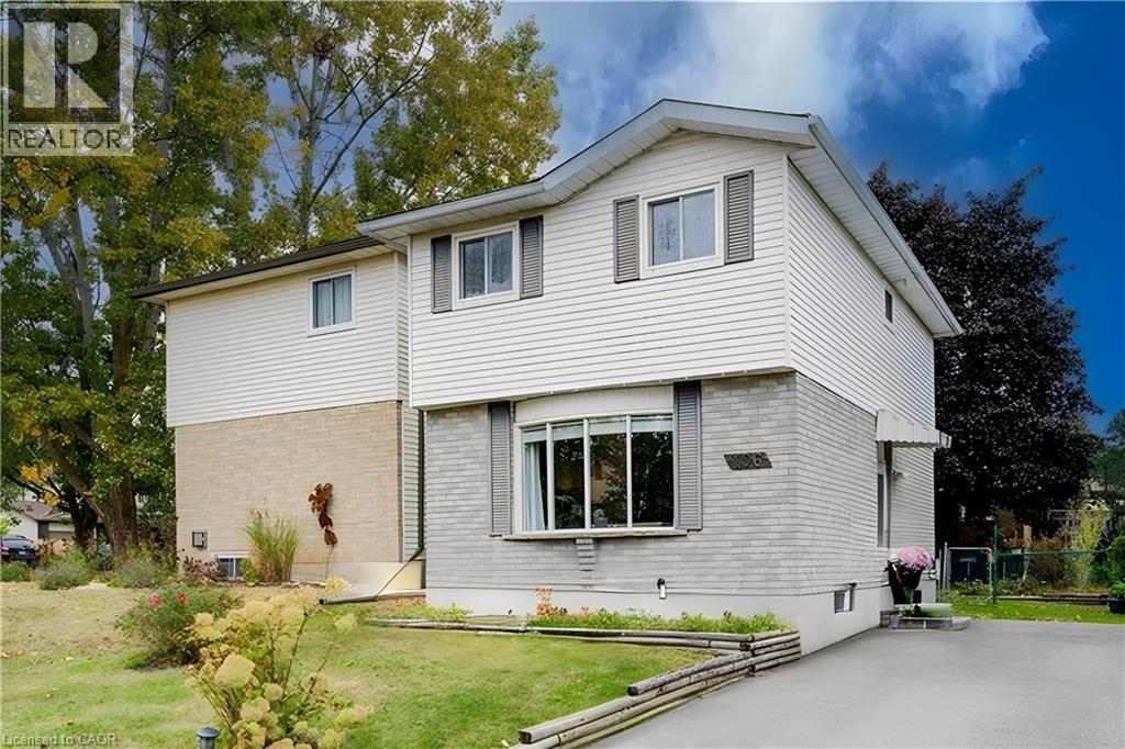 106 Cornerbrook Crescent, Waterloo, ON - Outdoor With Exterior