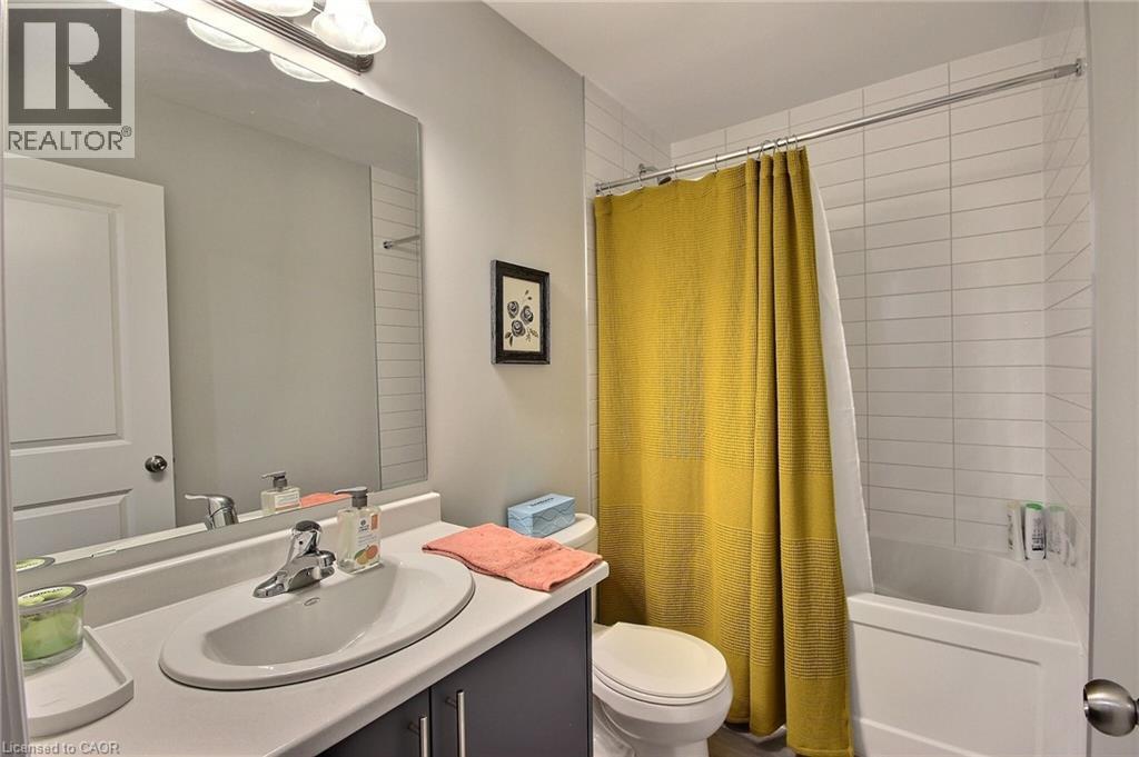 287 Chapel Hill Drive, Kitchener, ON - Indoor Photo Showing Bathroom