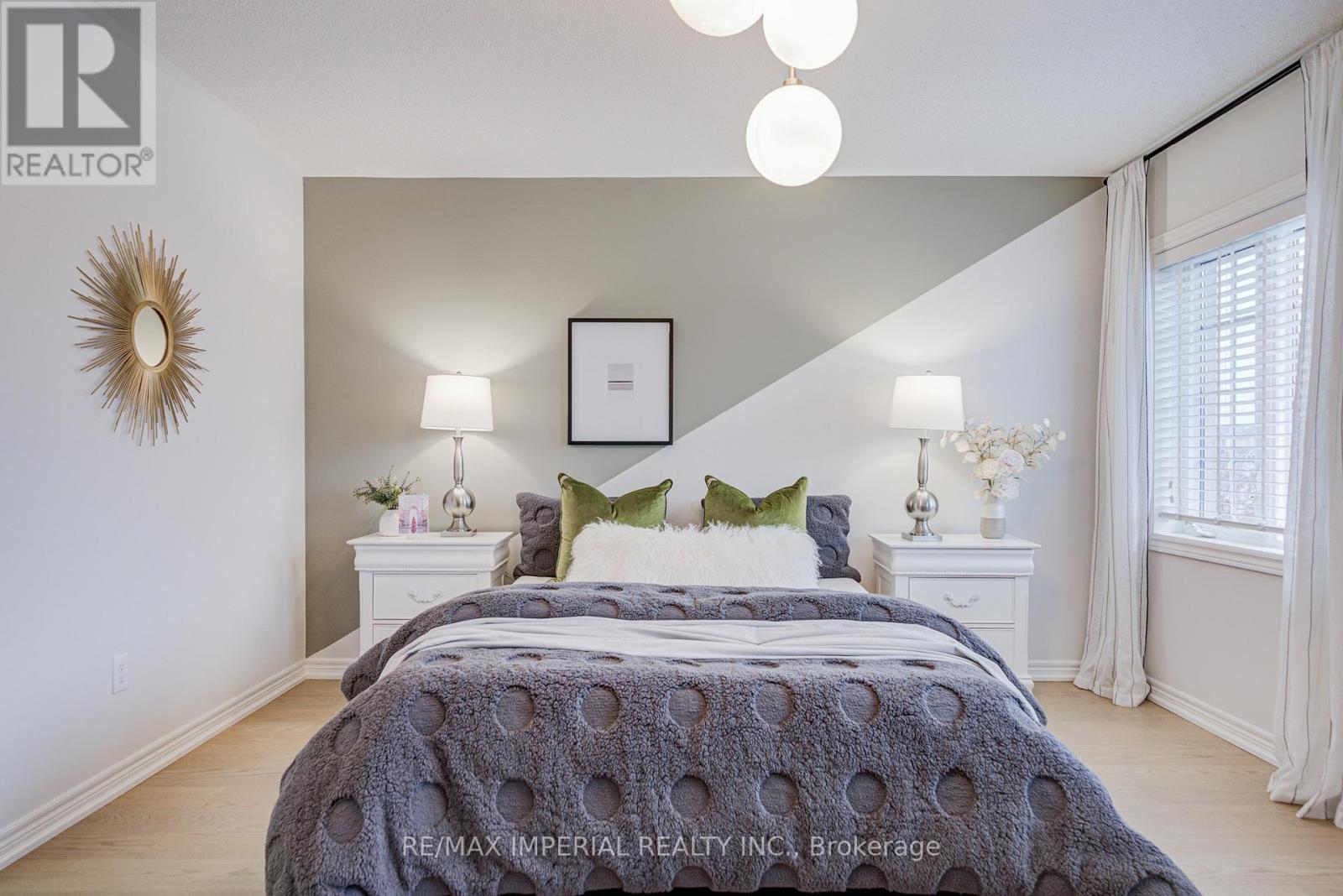 1199 Mctavish Dr. Drive, Newmarket, ON - Indoor Photo Showing Bedroom