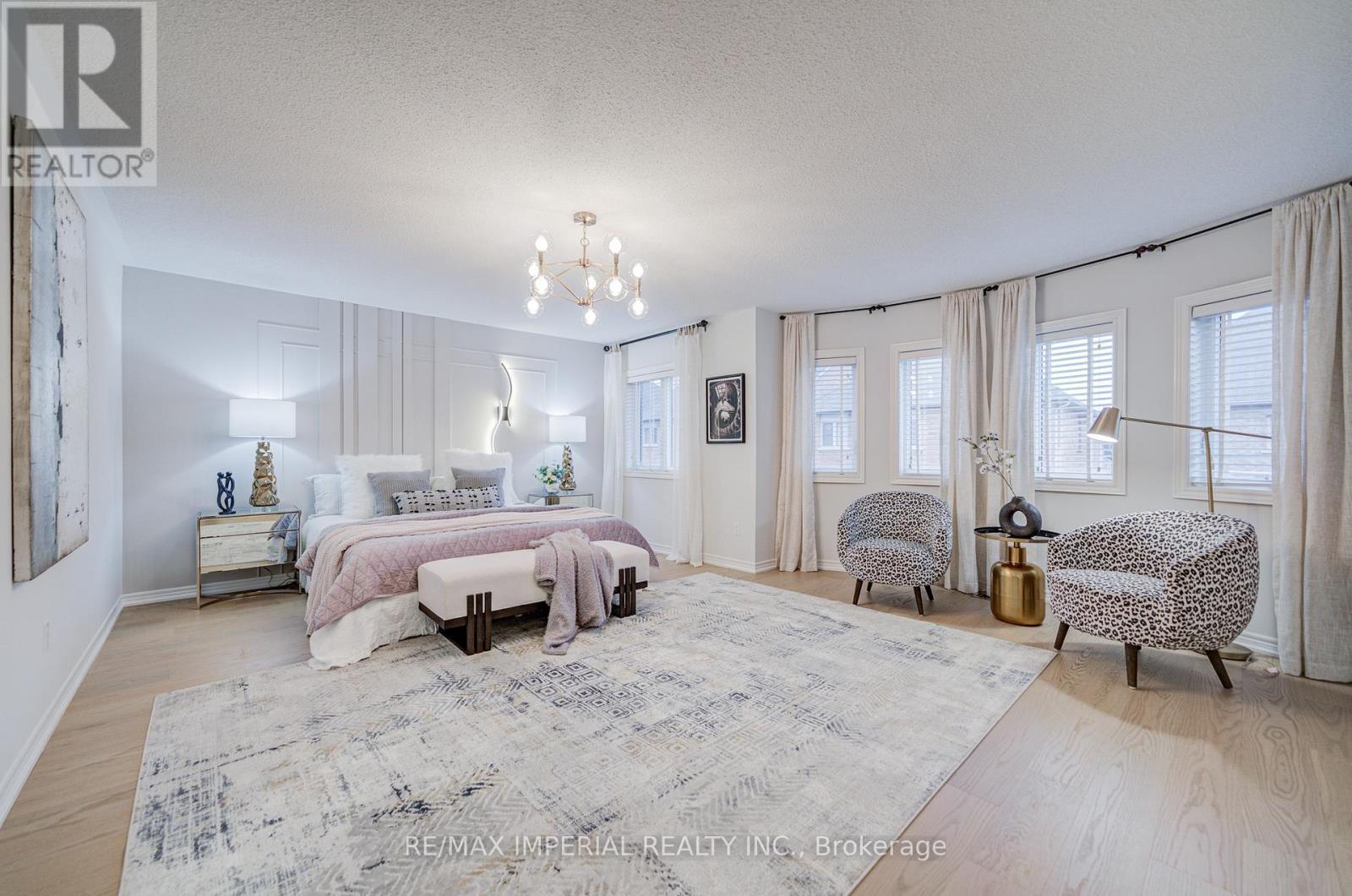 1199 Mctavish Dr. Drive, Newmarket, ON - Indoor Photo Showing Bedroom