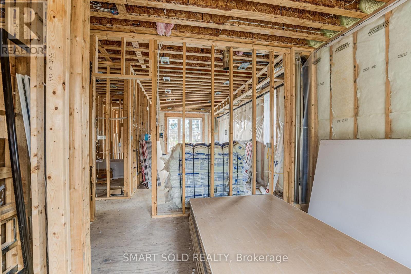 4 Forty Third Street, Toronto, ON