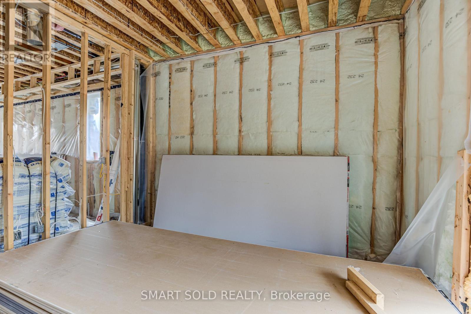 4 Forty Third Street, Toronto, ON