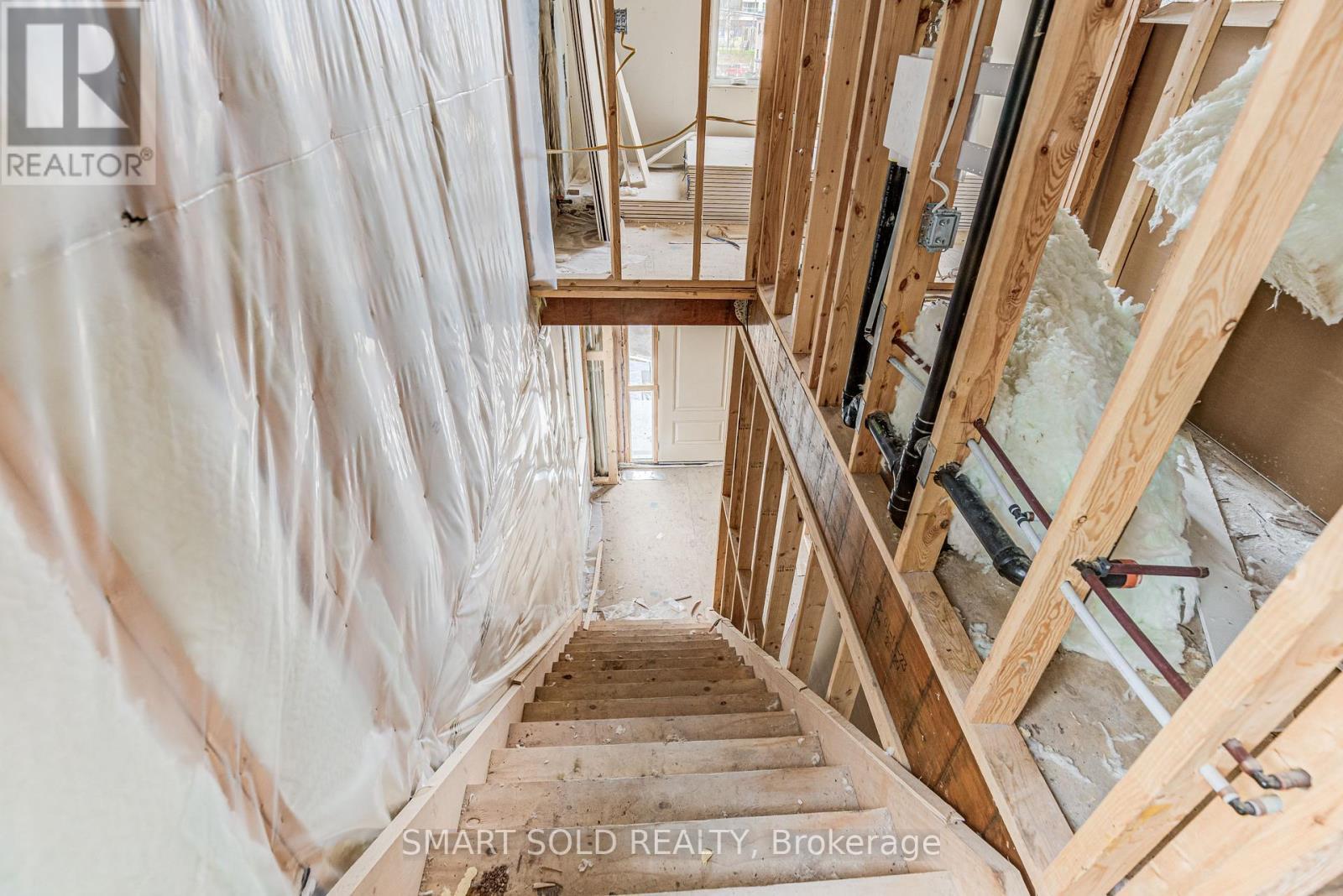 4 Forty Third Street, Toronto, ON