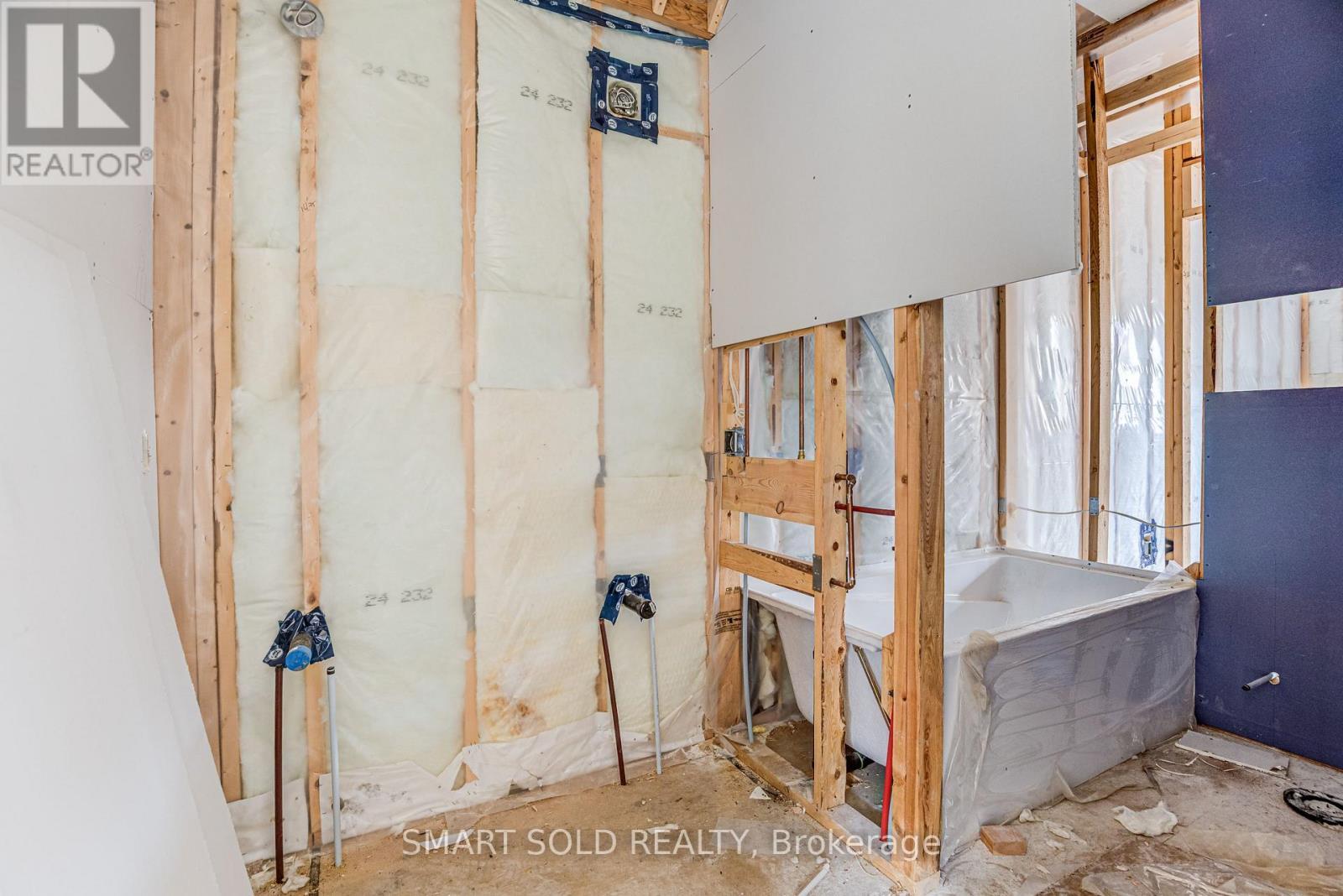 4 Forty Third Street, Toronto, ON