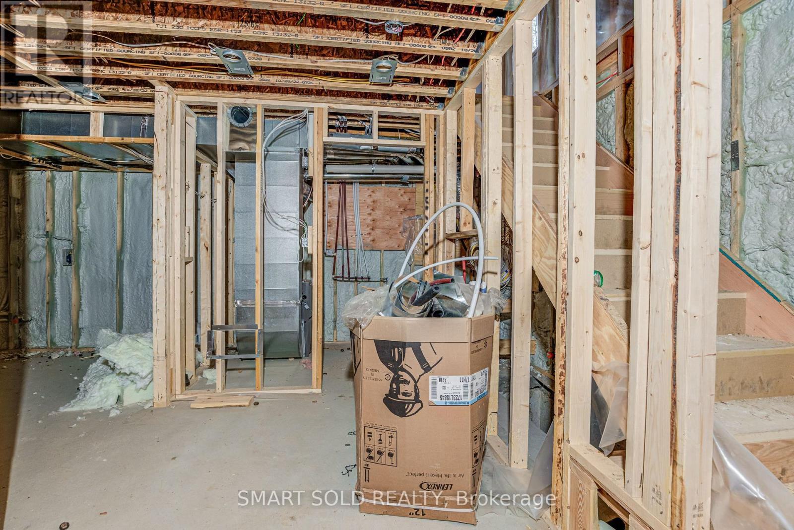 4 Forty Third Street, Toronto, ON