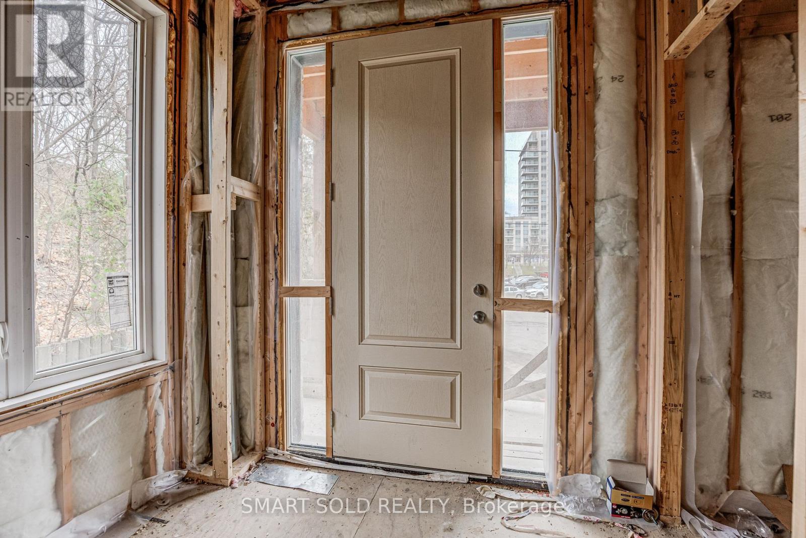 4 Forty Third Street, Toronto, ON