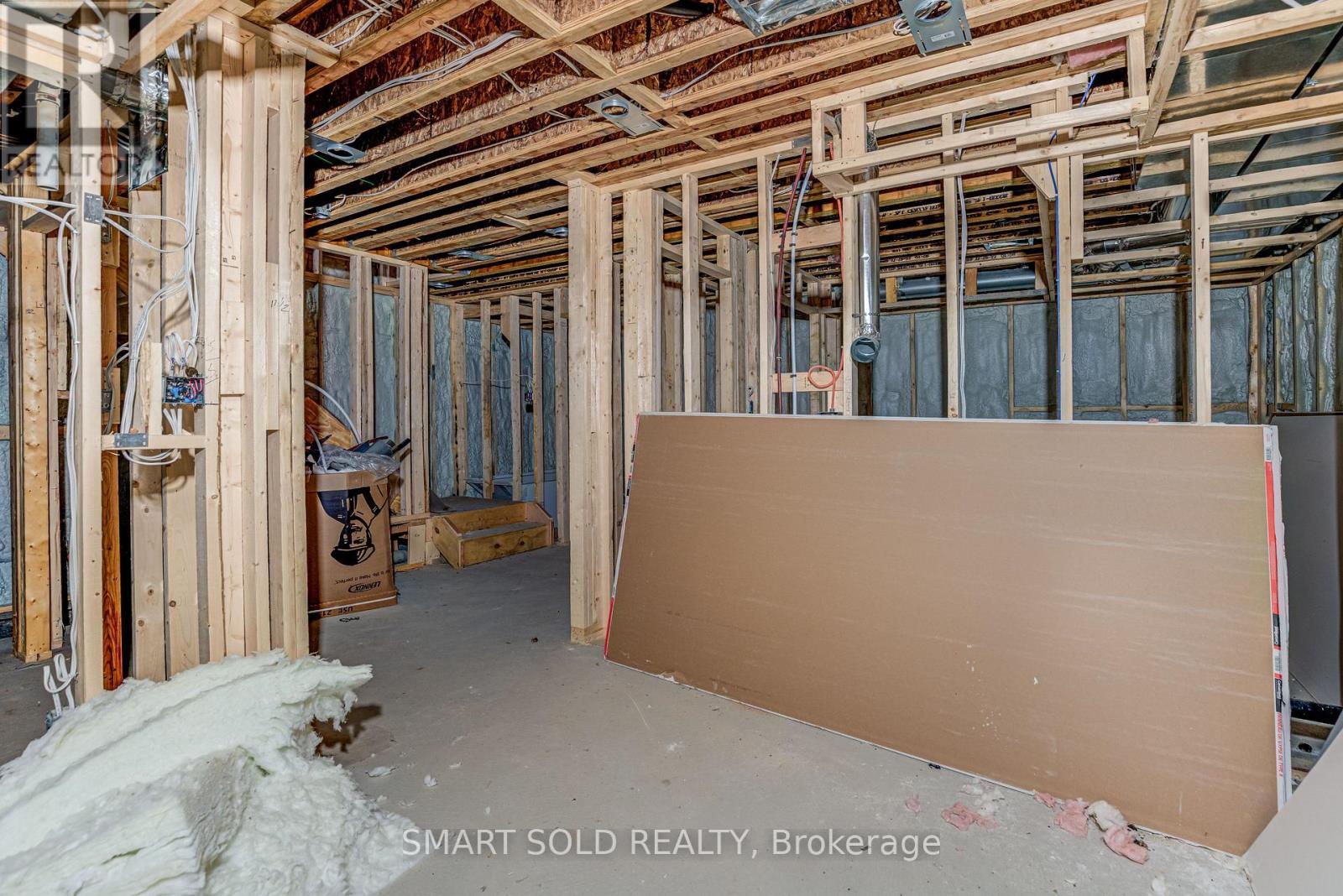 4 Forty Third Street, Toronto, ON