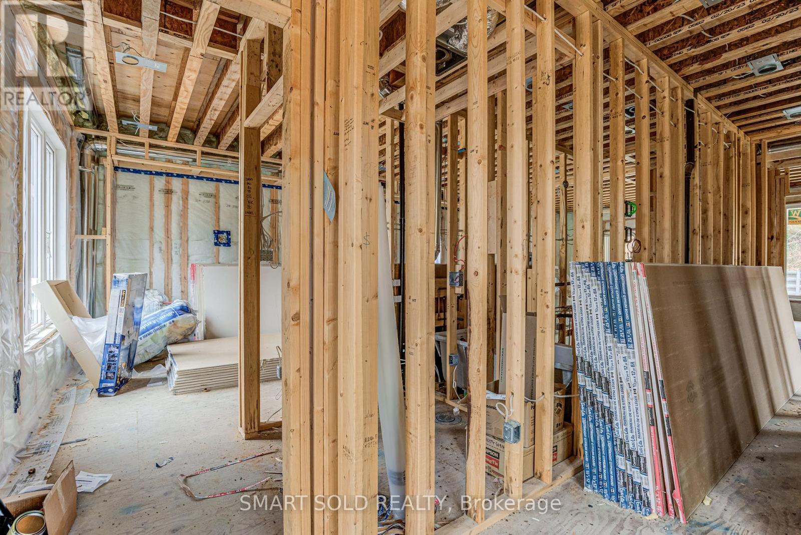 4 Forty Third Street, Toronto, ON