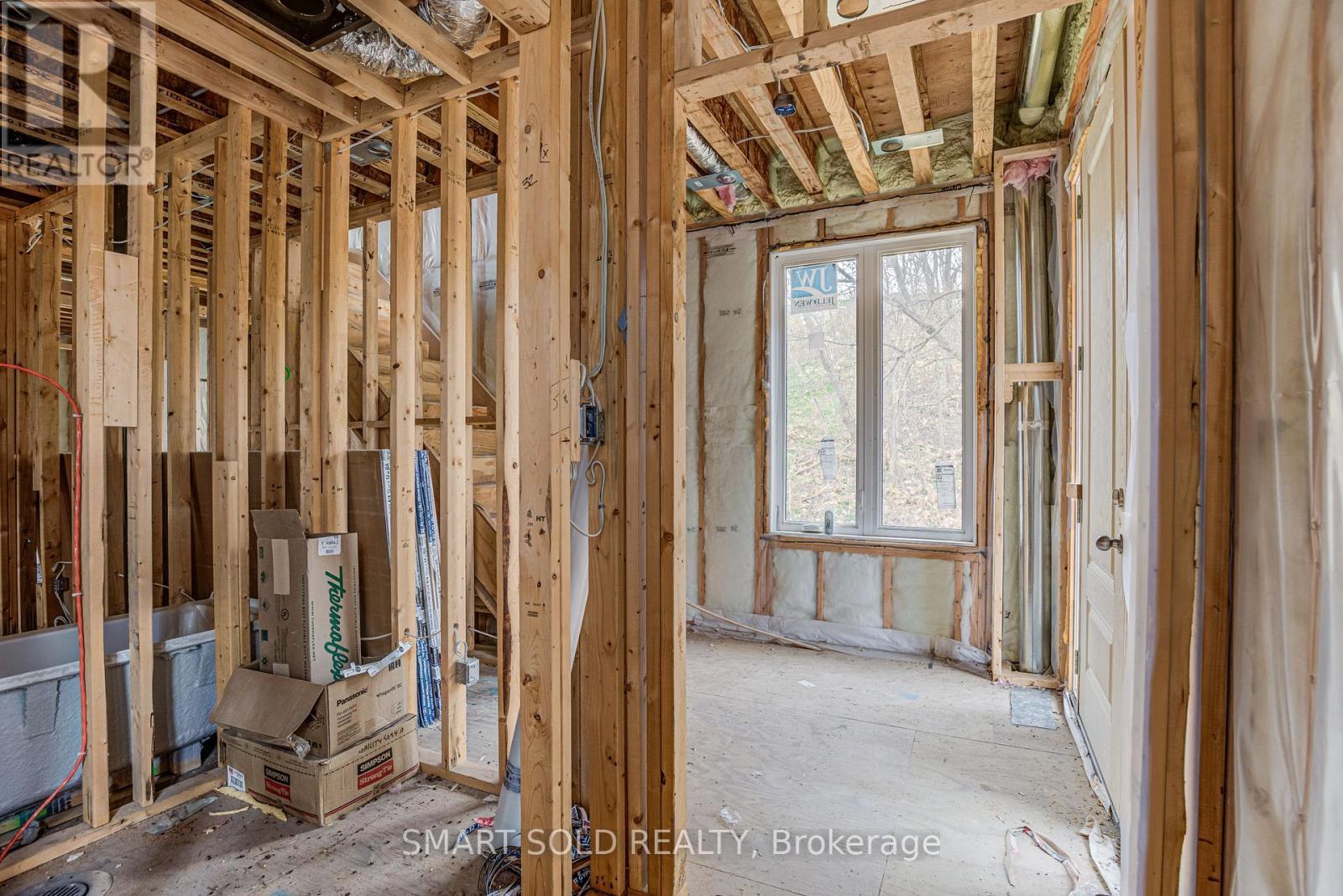 4 Forty Third Street, Toronto, ON