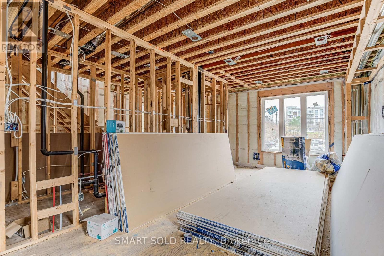 4 Forty Third Street, Toronto, ON