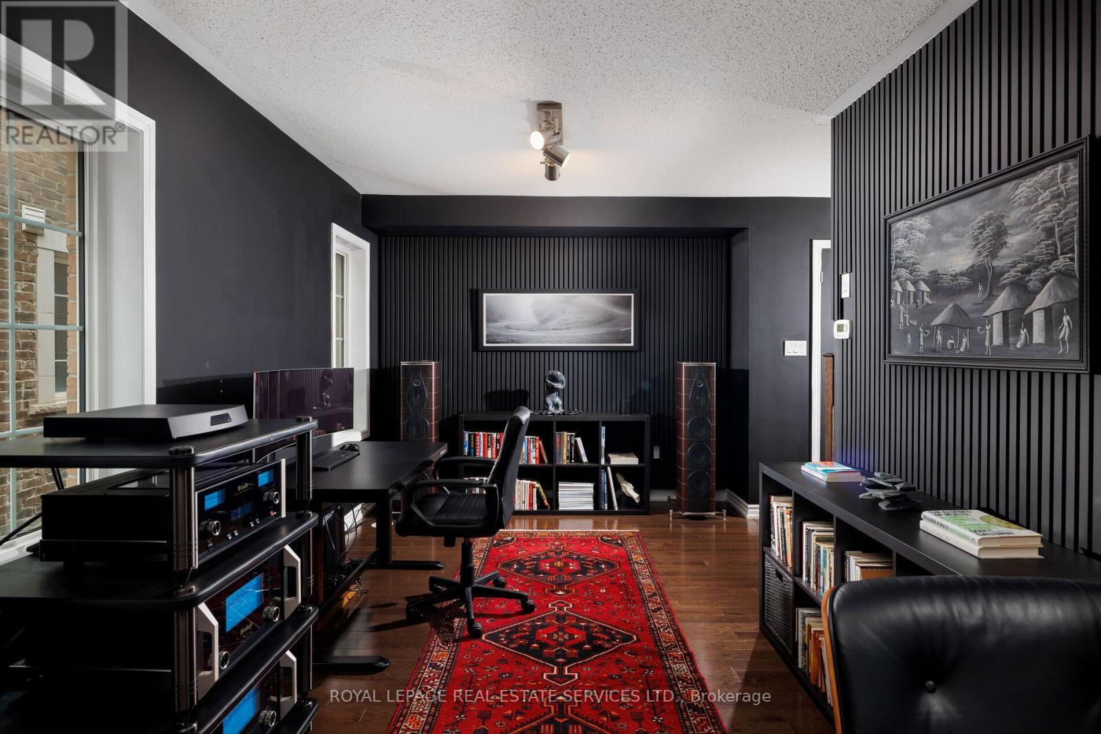 220 Sarah Cline Drive, Oakville, ON - Indoor