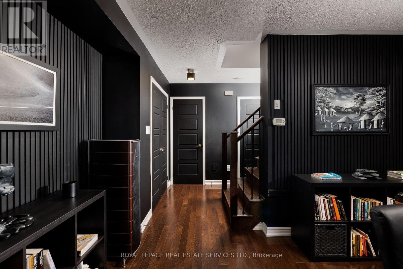 220 Sarah Cline Drive, Oakville, ON - Indoor Photo Showing Other Room