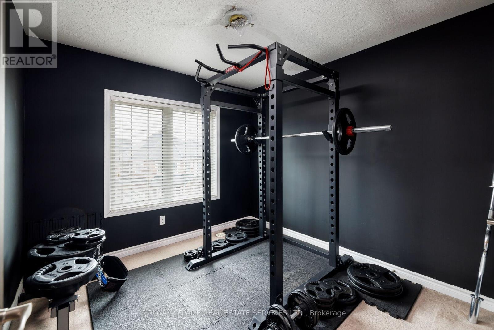220 Sarah Cline Drive, Oakville, ON - Indoor Photo Showing Gym Room