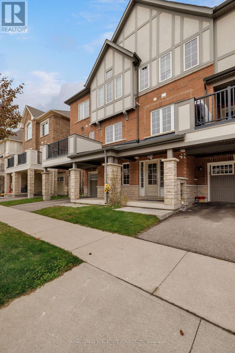 220 Sarah Cline Drive, Oakville, ON - Outdoor With Facade