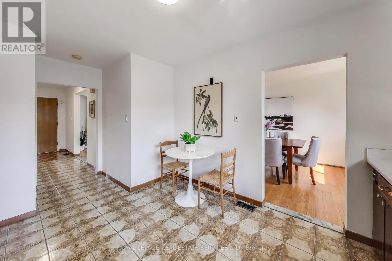 251 Driftwood Avenue, Toronto, ON - Indoor Photo Showing Other Room