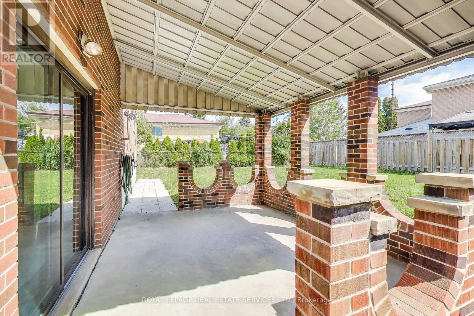 251 Driftwood Avenue, Toronto, ON - Outdoor