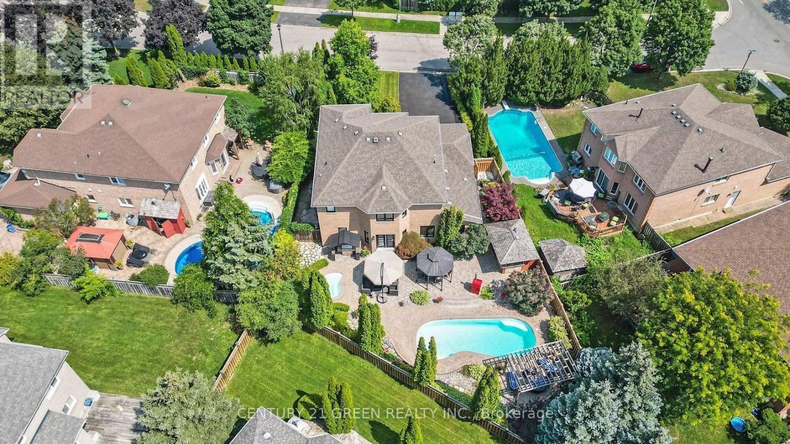 6311 Mulberry Crescent, Mississauga, ON - Outdoor With In Ground Pool With View