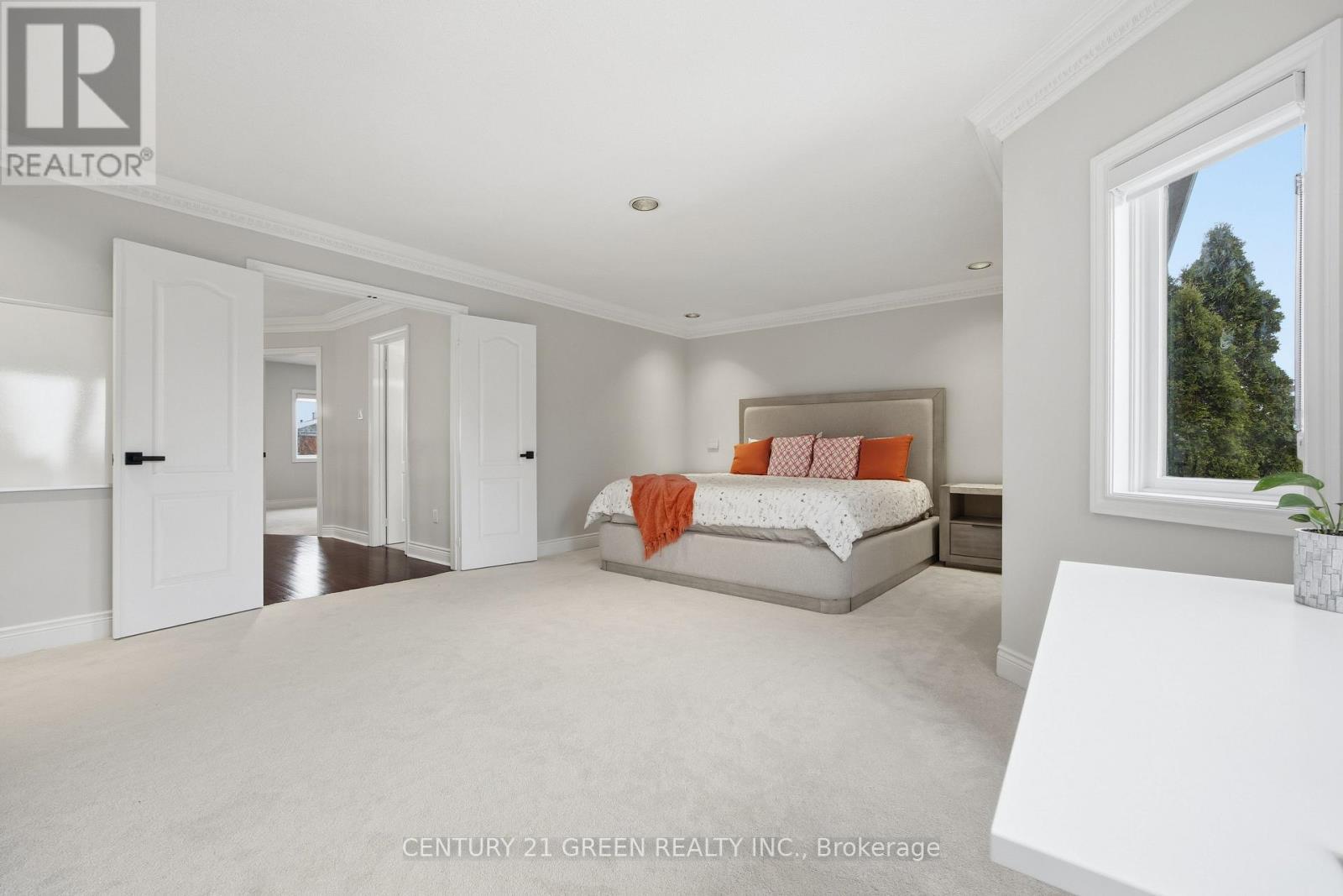 6311 Mulberry Crescent, Mississauga, ON - Indoor Photo Showing Bedroom