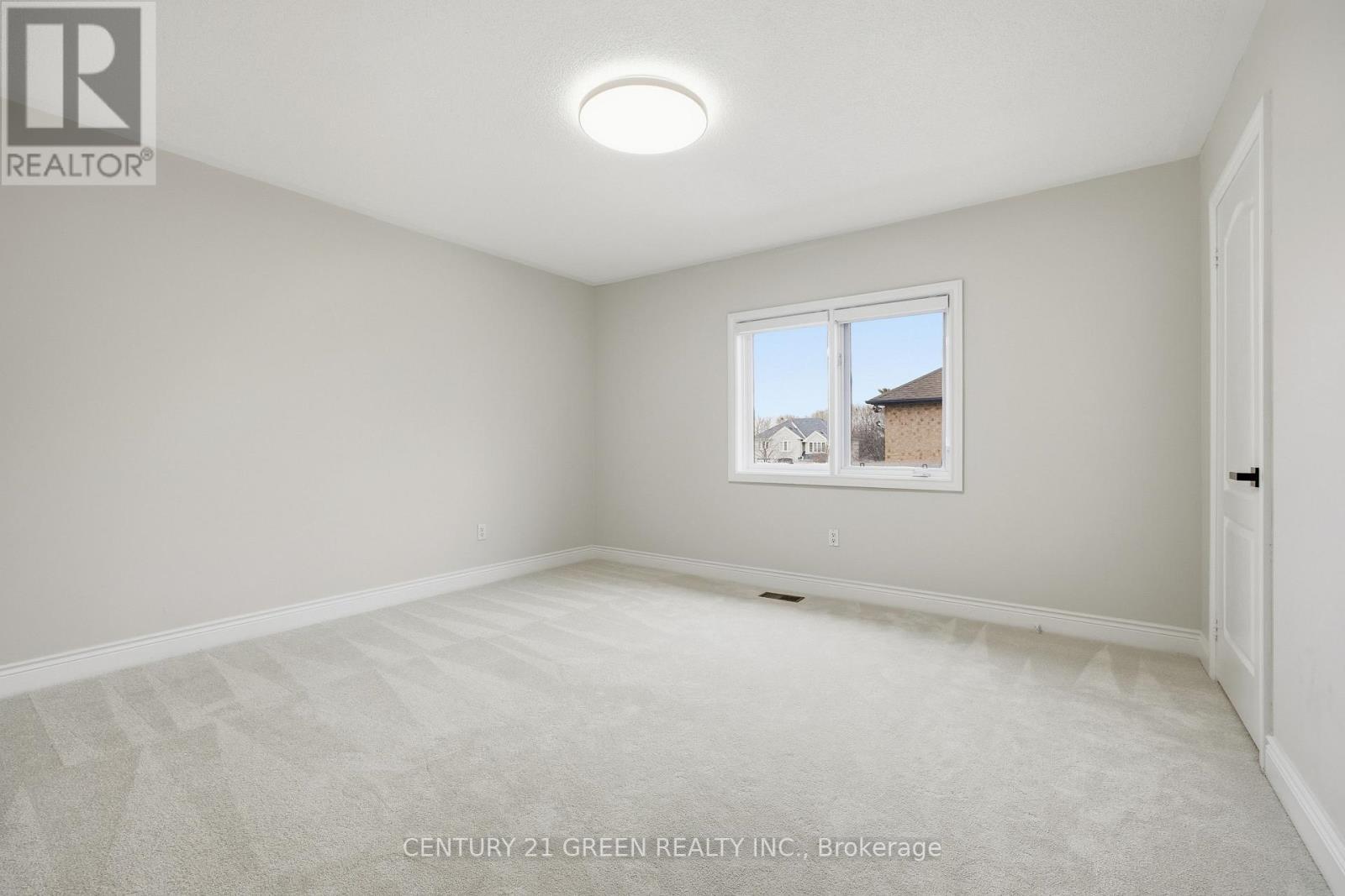 6311 Mulberry Crescent, Mississauga, ON - Indoor Photo Showing Other Room
