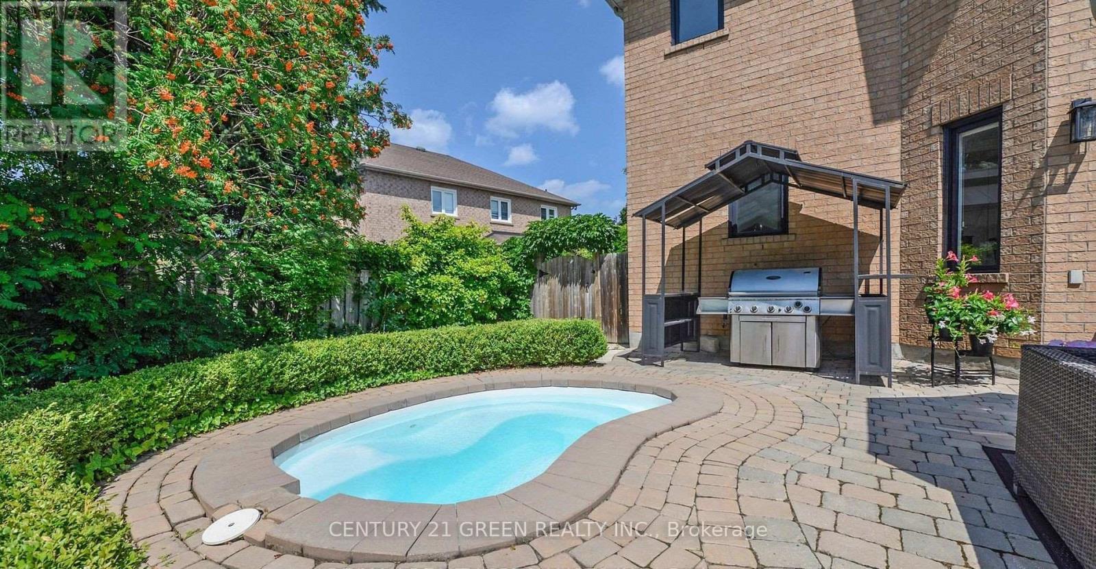 6311 Mulberry Crescent, Mississauga, ON - Outdoor With In Ground Pool With Deck Patio Veranda