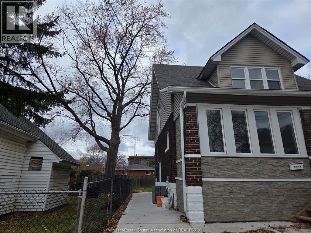 3284 Baby, Windsor, ON - Outdoor