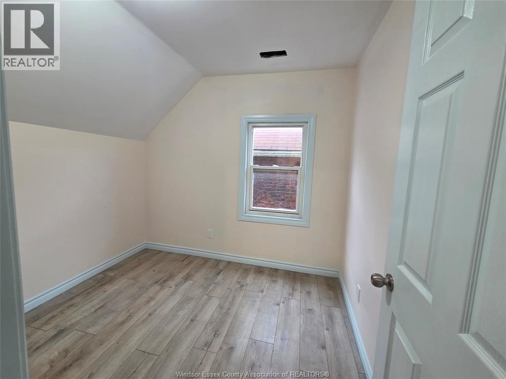 3284 Baby, Windsor, ON - Indoor Photo Showing Other Room