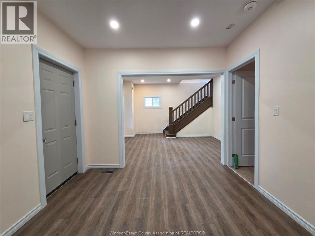 3284 Baby, Windsor, ON - Indoor Photo Showing Other Room
