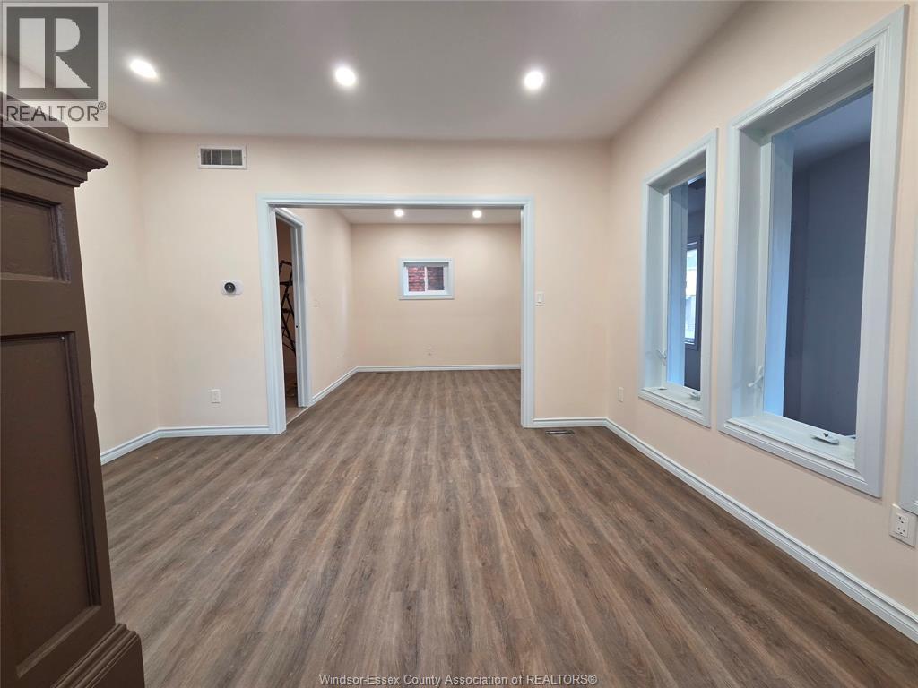 3284 Baby, Windsor, ON - Indoor Photo Showing Other Room
