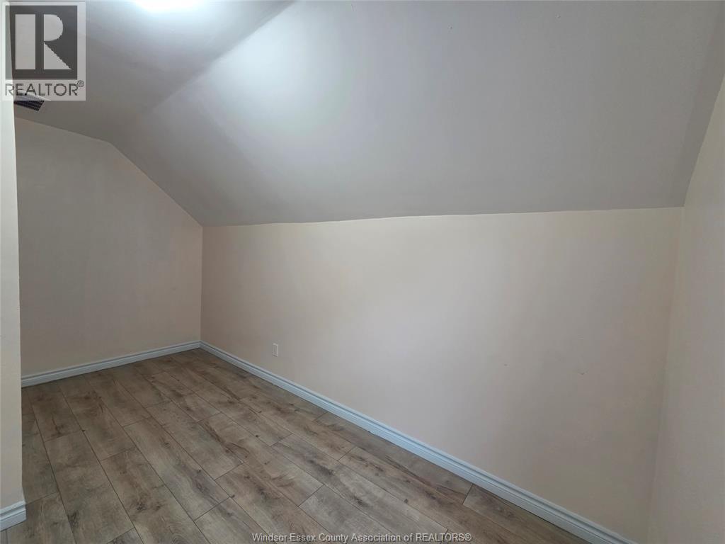 3284 Baby, Windsor, ON - Indoor Photo Showing Other Room