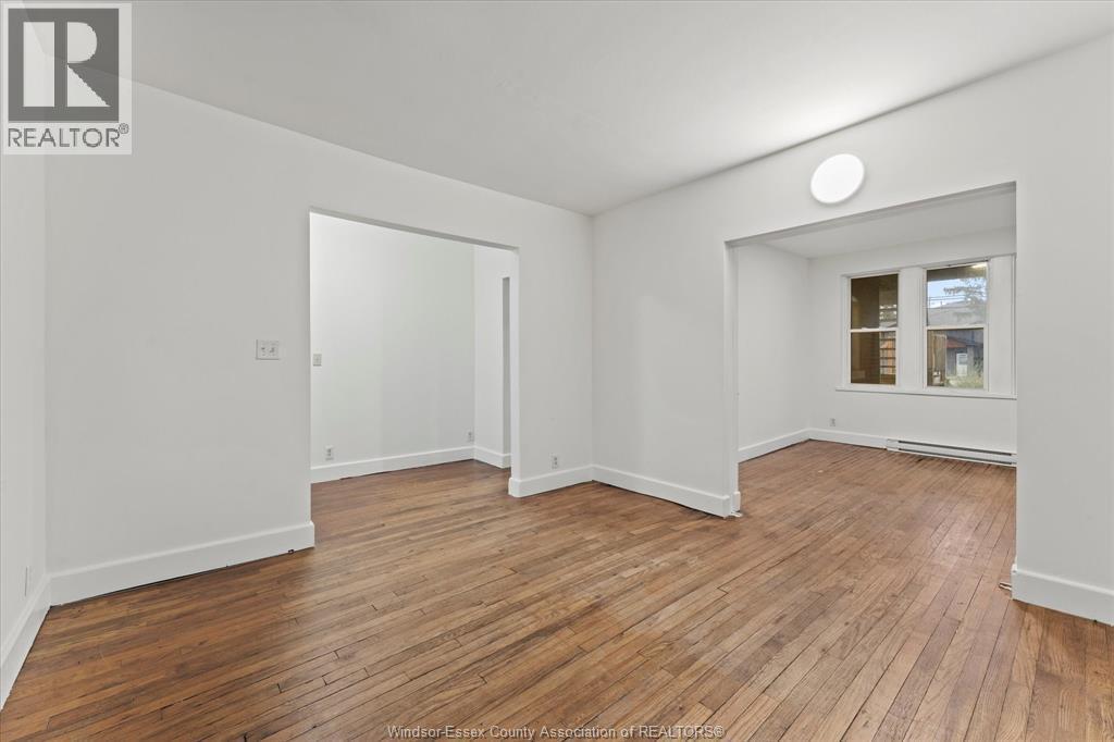 895 Pillette, Windsor, ON - Indoor Photo Showing Other Room