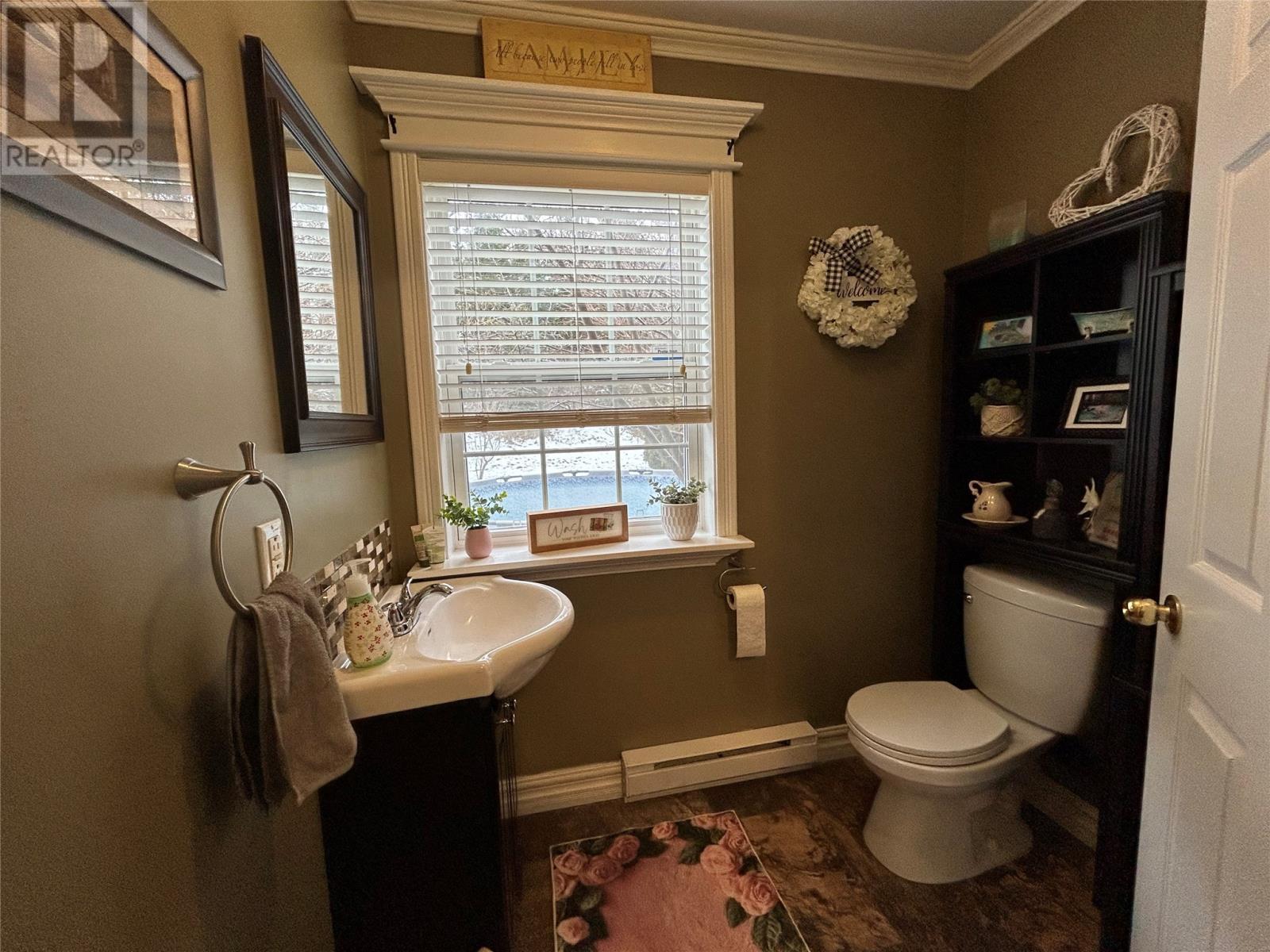 41 Sullivan Street, Grand Falls-Windsor, NL - Indoor Photo Showing Bathroom