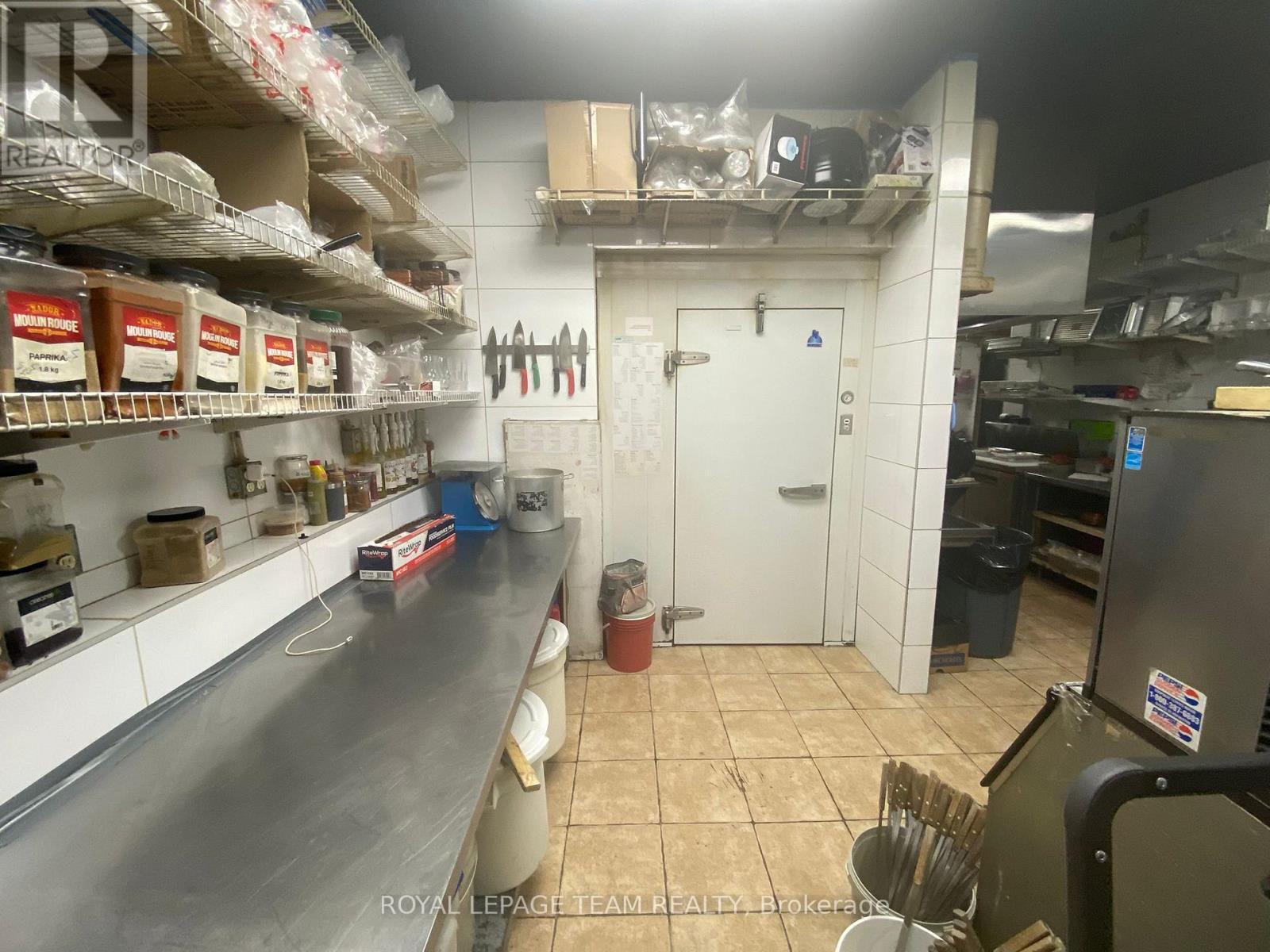 577 Gladstone Avenue, Ottawa, ON